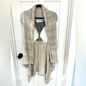 Sparrow vest, mixed material